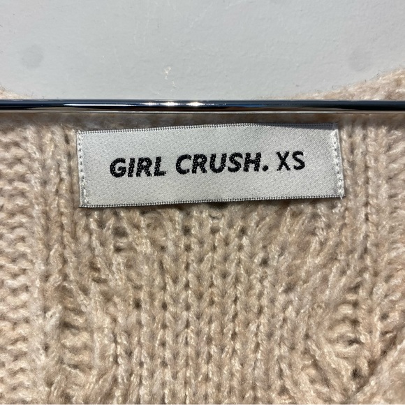 Girl Crush Sleeveless Cable Sweater Vest / Beige / XS - Picture 10 of 11